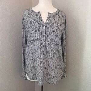 Dalia Collection Women's Gray Patterned Top